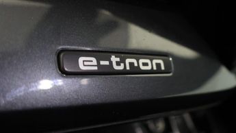 Audi Q4 e-tron SPORTBACK BLACK EDITION
