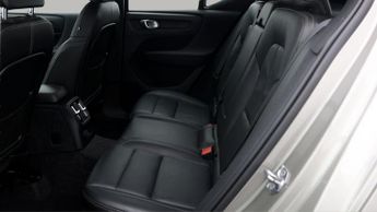 Volvo XC40 T5 TWIN ENGINE INSCRIPTION PRO