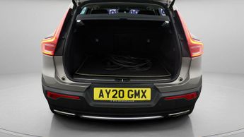 Volvo XC40 T5 TWIN ENGINE INSCRIPTION PRO