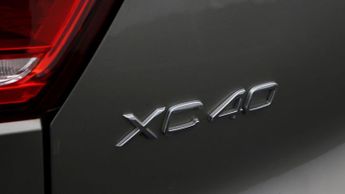 Volvo XC40 T5 TWIN ENGINE INSCRIPTION PRO