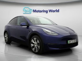 Tesla Model Y LONG RANGE AWD