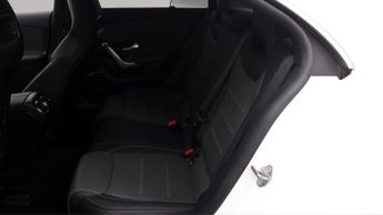 Mercedes-Benz CLA CLA 200 AMG LINE PREMIUM