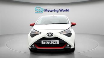 Toyota AYGO VVT-I X-TREND X-SHIFT TSS