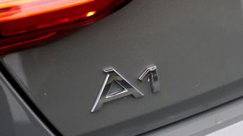 Audi A1 SPORTBACK TFSI S LINE
