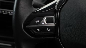 Peugeot E-2008 ALLURE