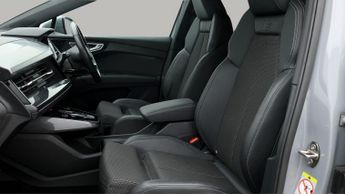 Audi Q4 e-tron S LINE QUATTRO