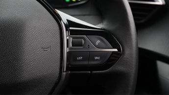 Peugeot E-2008 ACTIVE PREMIUM PLUS