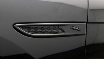 Jaguar F-PACE R-DYNAMIC SE