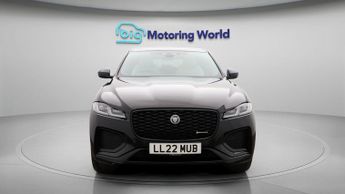 Jaguar F-PACE R-DYNAMIC SE