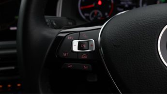 Volkswagen Polo ACTIVE TSI DSG