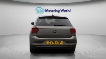 Volkswagen Polo ACTIVE TSI DSG