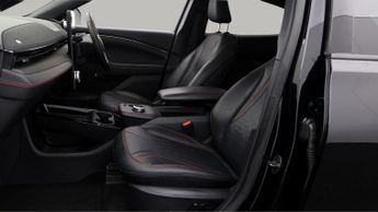 Ford Mustang Mach-E BASE