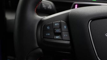 Ford Mustang Mach-E BASE