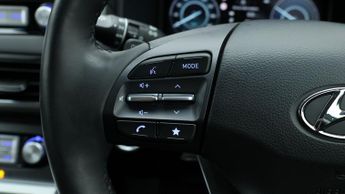 Hyundai KONA PREMIUM