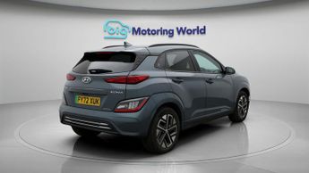 Hyundai KONA PREMIUM