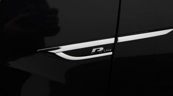 Volkswagen T-Roc R-LINE TSI EVO DSG