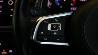 Volkswagen T-Roc R-LINE TSI EVO DSG