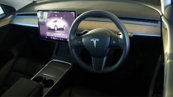 Tesla Model Y BASE