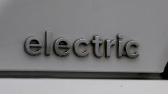 Hyundai KONA PREMIUM