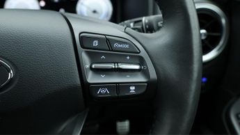 Hyundai KONA PREMIUM