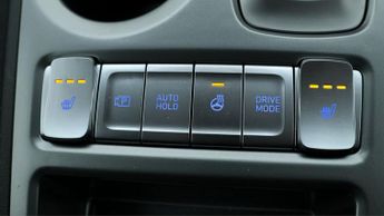 Hyundai KONA PREMIUM