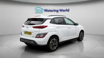 Hyundai KONA PREMIUM