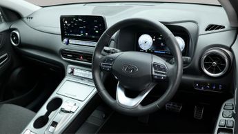 Hyundai KONA PREMIUM