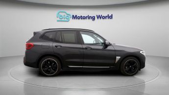 BMW iX3 PREMIER EDITION