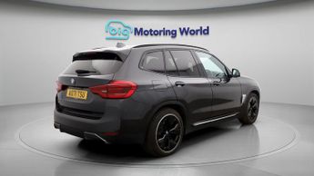 BMW iX3 PREMIER EDITION