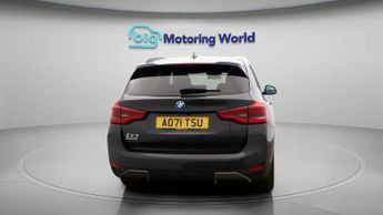 BMW iX3 PREMIER EDITION