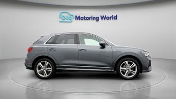 Audi Q3 TFSI S LINE