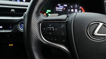 Lexus UX 250H F SPORT