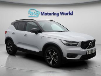 Volvo XC40 T3 R-DESIGN