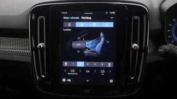 Volvo XC40 RECHARGE TWIN AWD