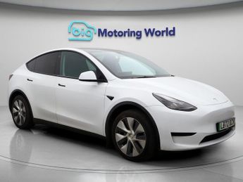Tesla Model Y BASE