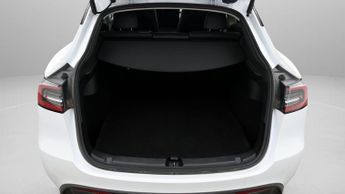 Tesla Model Y BASE