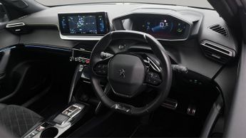 Peugeot E-2008 GT PREMIUM