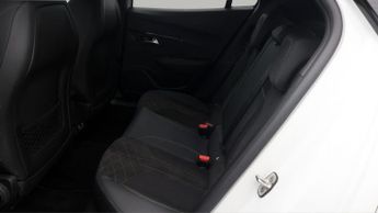 Peugeot E-2008 GT PREMIUM