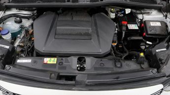 Peugeot E-2008 GT PREMIUM