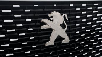 Peugeot E-2008 GT PREMIUM