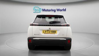 Peugeot E-2008 GT PREMIUM