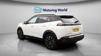 Peugeot E-2008 GT PREMIUM