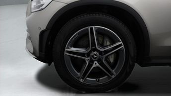 Mercedes-Benz GLC GLC 220 D 4MATIC AMG LINE