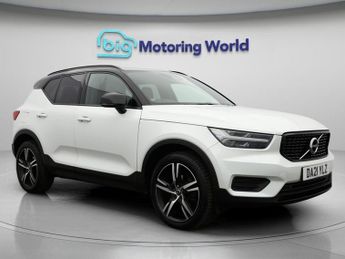 Volvo XC40 T3 R-DESIGN