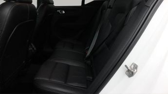 Volvo XC40 T3 R-DESIGN