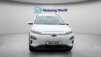 Hyundai KONA PREMIUM