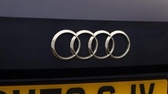 Audi Q2 TFSI S LINE BLACK EDITION