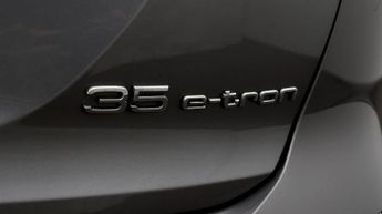 Audi Q4 e-tron SPORT