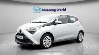 Toyota AYGO VVT-I X-PLAY X-SHIFT TSS
