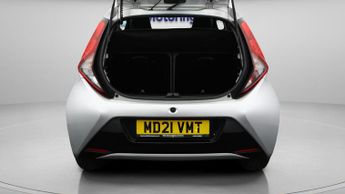 Toyota AYGO VVT-I X-PLAY X-SHIFT TSS